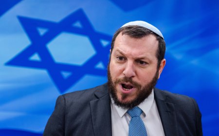 MENTERI ISRAEL SYOR GUGUR BOM ATOM DI GAZA