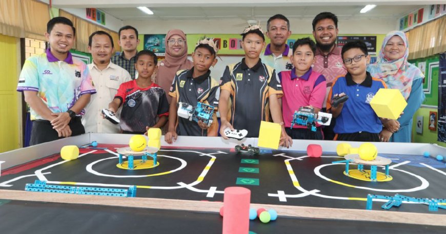 PEKAN - PELAJAR DARI PAHANG WAKIL NEGARA KE CHINA