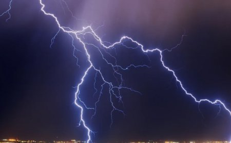 Badan kanak-kanak terbakar hampir seluruh badan, dipanah petir