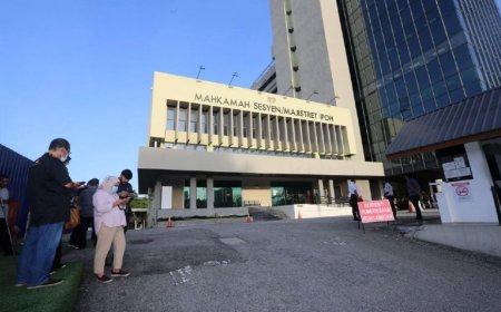 Pegawai kanan polis dituduh membunuh