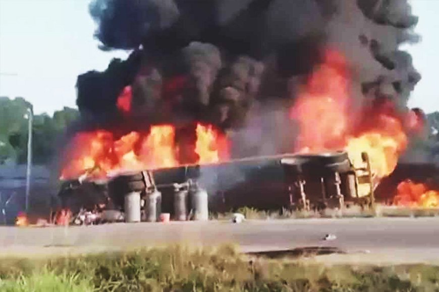 40 terbunuh letupan lori bahan api