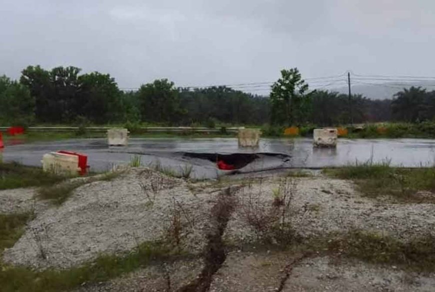 Jalan Segamat - Kuantan ditutup