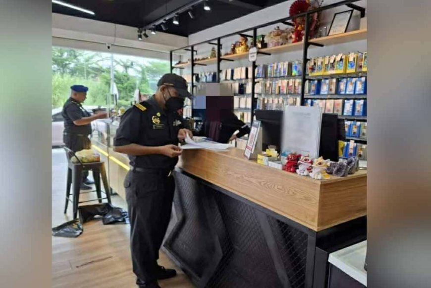 1,207 unit aksesori telefon berjenama disita