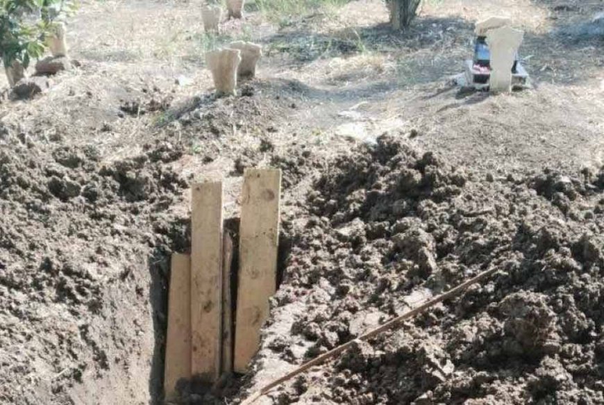 Dua helai 'tali pocong' hilang!