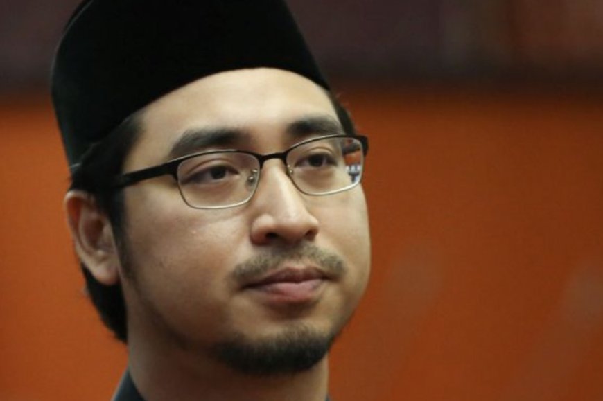 Wan Fayhsal jatuhkan  maruah penjawat awam