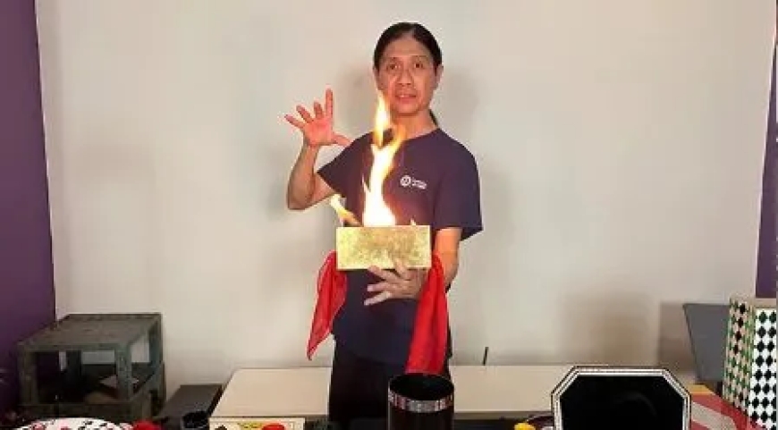 Ahli silap mata Malaysia cipta rekod dunia