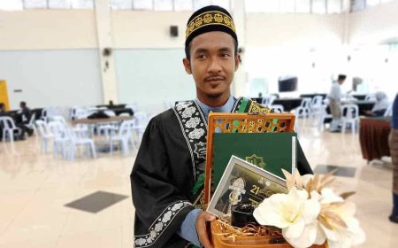 Graduan UNIPSAS terima Anugerah Sultan Ahmad Shah