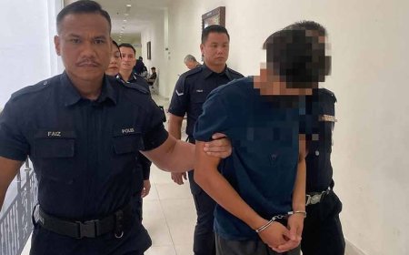 'Abang bas’ menangis di kandang tertuduh