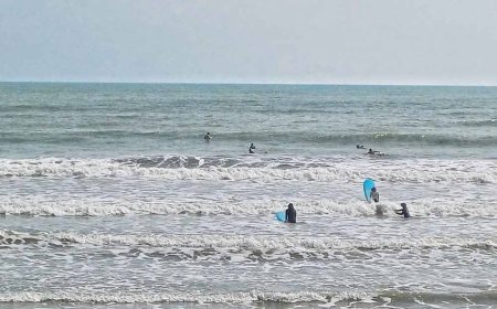 Musim tengkujuh pesta takluk ombak