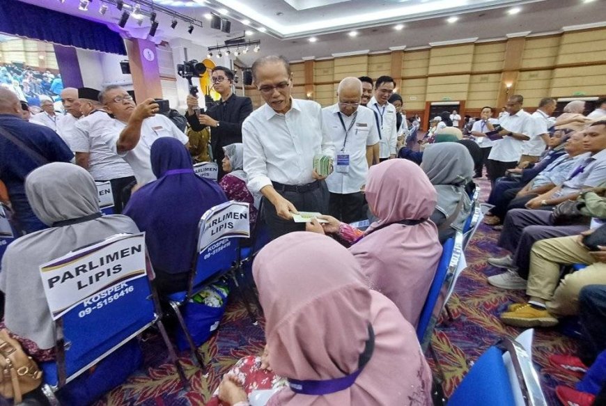 Peserta e-Kasih terima dividen RM1,561 hasil Ladang Usahasama Integrasi Lembu, Sawit