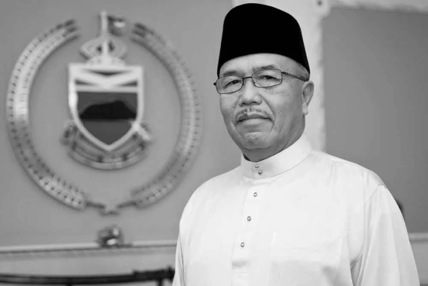 Tun Ahmadshah bekas TYT Sabah meninggal dunia