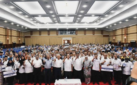 668 Pelajar Cemerlang Terima Insentif Pendidikan RM1 Juta: Pahang Terus Perkasa Agenda Ilmu