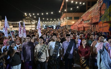 Keretapi Sarong 2025 Kuantan Semarakkan Perpaduan, Tarik 5,000 Pengunjung