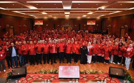 Terus Khidmat Bakti, Bina Keyakinan Rakyat – Wan Rosdy