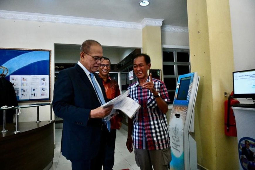 “Terima kasih Tok Wan mudahkan urusan pembelajaran saya”