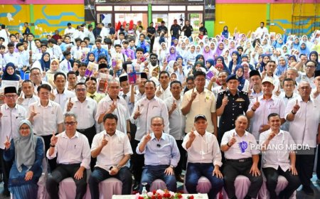 22,678 pelajar SPM, STPM, STAM Pahang terima manfaat buku rujukan, bakal perluas kepada Tingkatan Empat